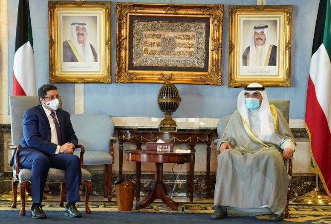 رئيس مجلس الوزراء الكويتي يستقبل وزير الخارجية وشؤون المغتربين  