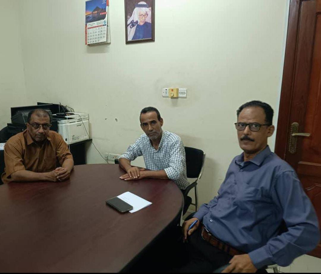 مؤسسة الأمل بعدن تبحث آفاق التعاون المشترك مع كلية النفط والمعادن بجامعة شبوة