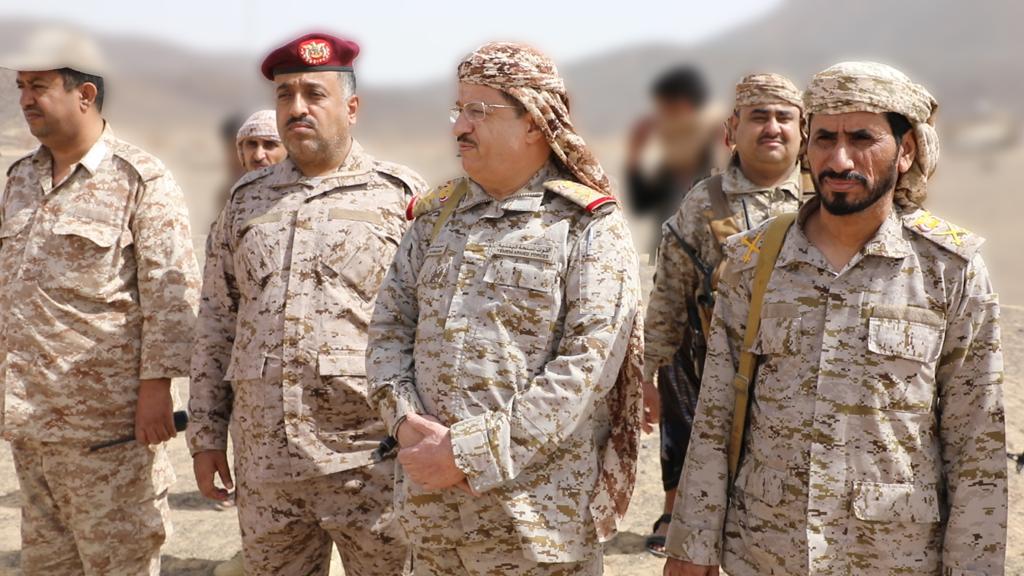 وزير الدفاع يستقبل كتائب جديدة من محور أبين للالتحاق بالقتال ضد مليشيا الحوثي