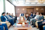 الرئيس الزُبيدي يترأس اجتماعا لبحث حلول عاجلة لوقف التدهور المتسارع للأوضاع الاقتصادية والخدمية 